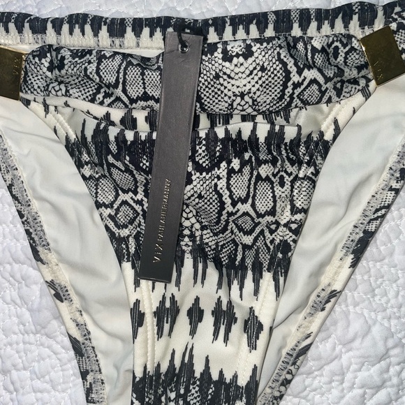VIX Paula Hermanny Python print bikini bottom sz l new - Picture 2 of 5